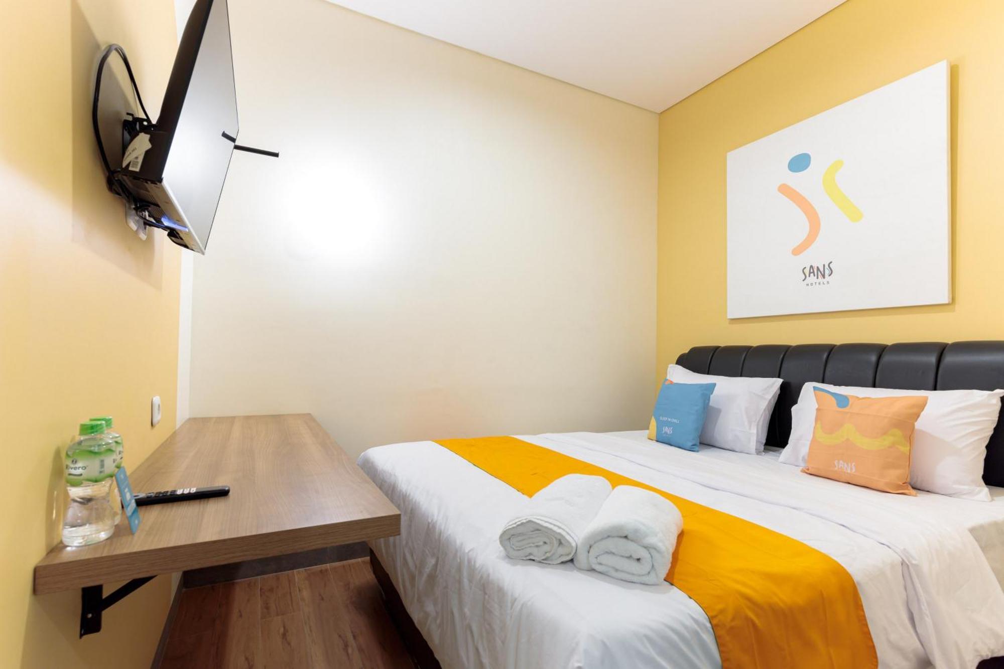 Sans Hotel Kelapa Gading Jakarta Jacarta Exterior foto